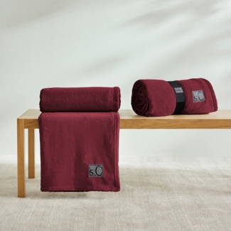 s.Oliver 'Oro' Wohndecke, flauschig, warm & waschbar, Polyester dunkelrot, 150x200 cm